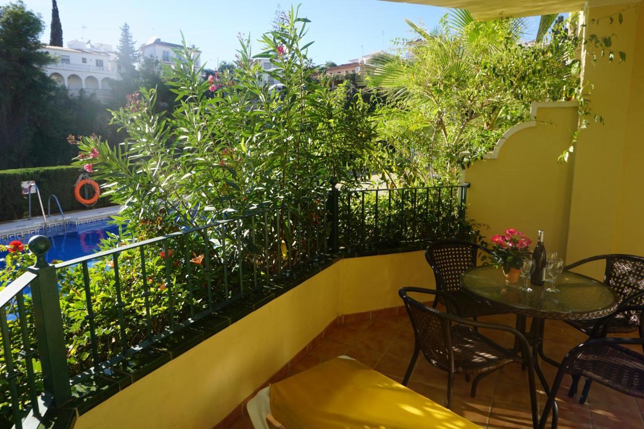 Jardines De Burriana 12 Apartman Nerja Kültér fotó